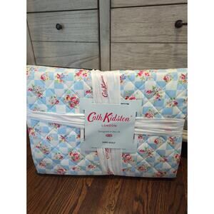 Cath Kidston Blue Daisy Rose Check King Size Quilt